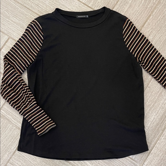 Staccato Tops - Staccato Black Top with Brown Striped Sleeves